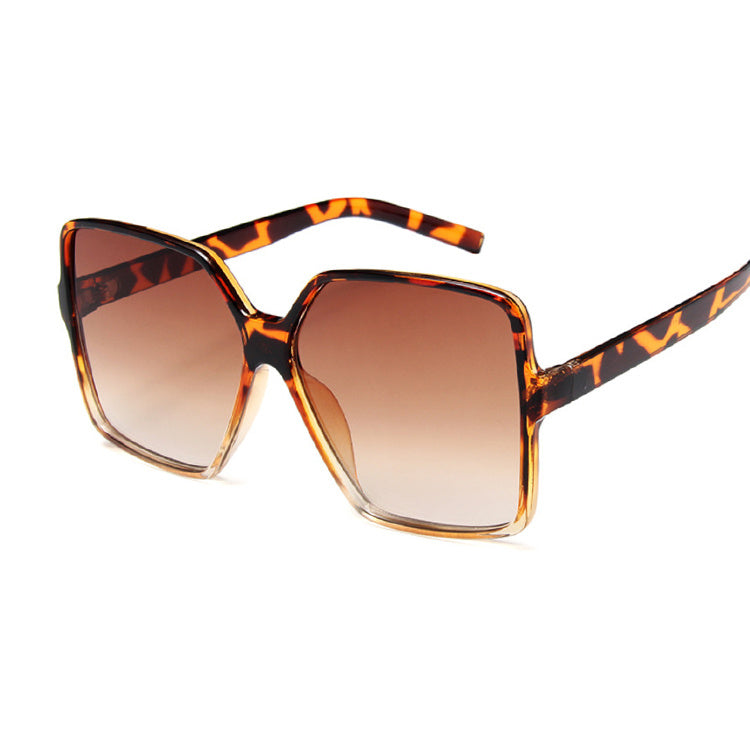 Elis - Black Gradient Sunglasses